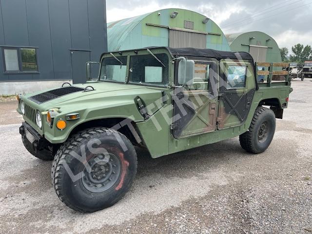 HMMWV M998