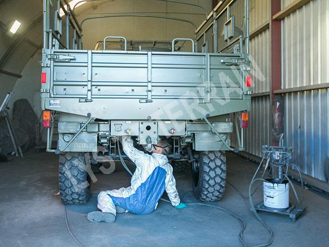 Passage in the paint workshop for materials refurbishment before delivery