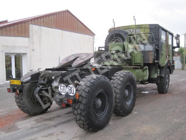 Renault TRM 10.000 cargo, PRB (Plateau, Ridelles, Bâché), tracteur de  l'UAT Crotale NG dans l'Armée de l'Air - Esprit de Valmy, anciennement  Servir & Défendre